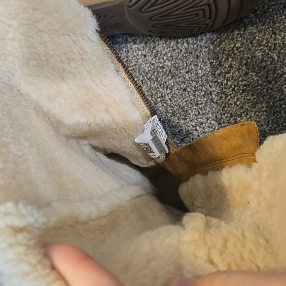 Ugg Australia Women Brown Suede Tall Boots Riding Sheepskin Shoes Sz 8 - Picture 13 of 13